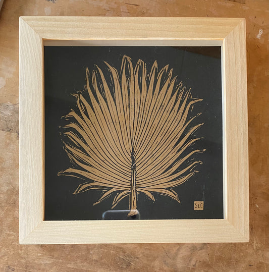 Golden Loulu in 9.5x9.5 frame